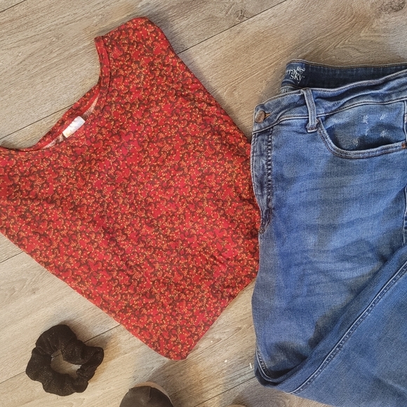 Oversized Shirt - Picture 8 of 8